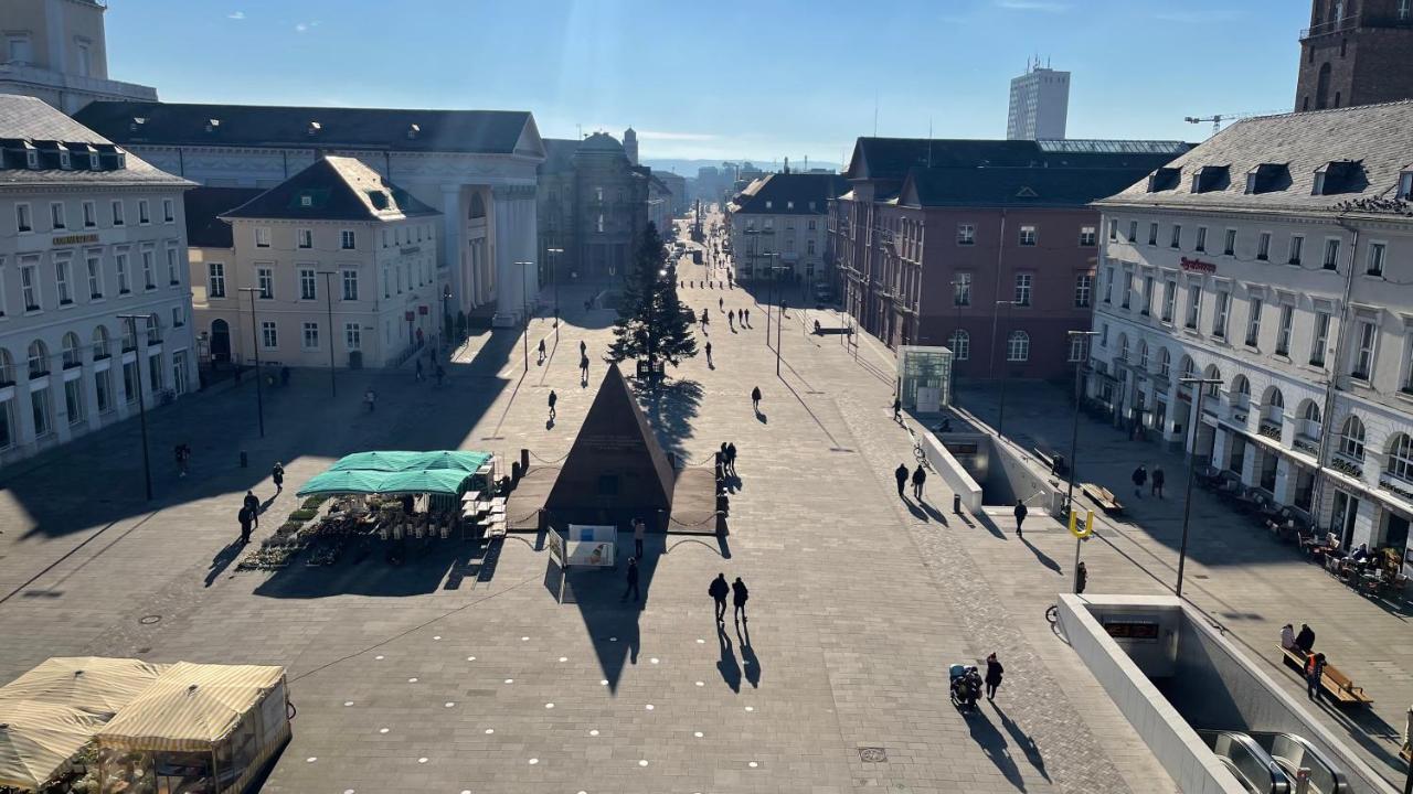 Hotel Am Markt Karlsruhe Esterno foto