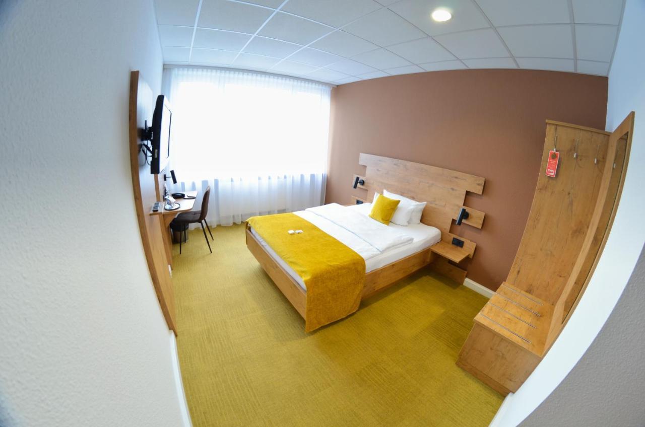 Hotel Am Markt Karlsruhe Esterno foto