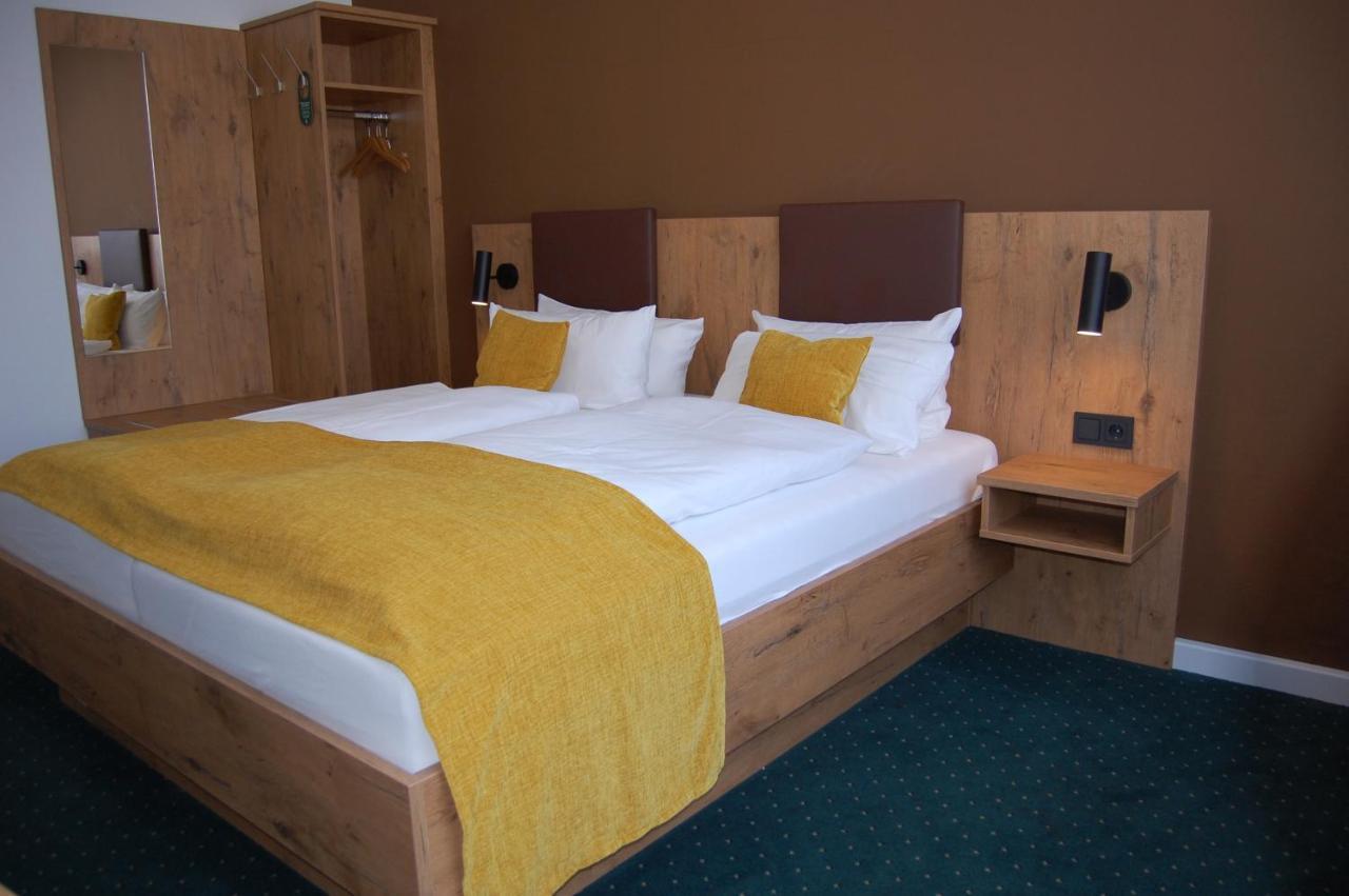 Hotel Am Markt Karlsruhe Esterno foto